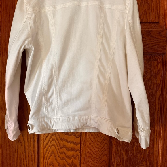 Chico’s Sz 3 White Denim Jacket - Picture 3 of 6